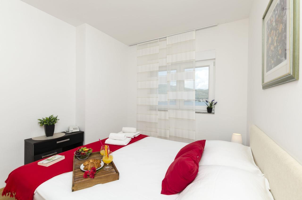 Apartments Maja Donji Okrug  Extérieur photo