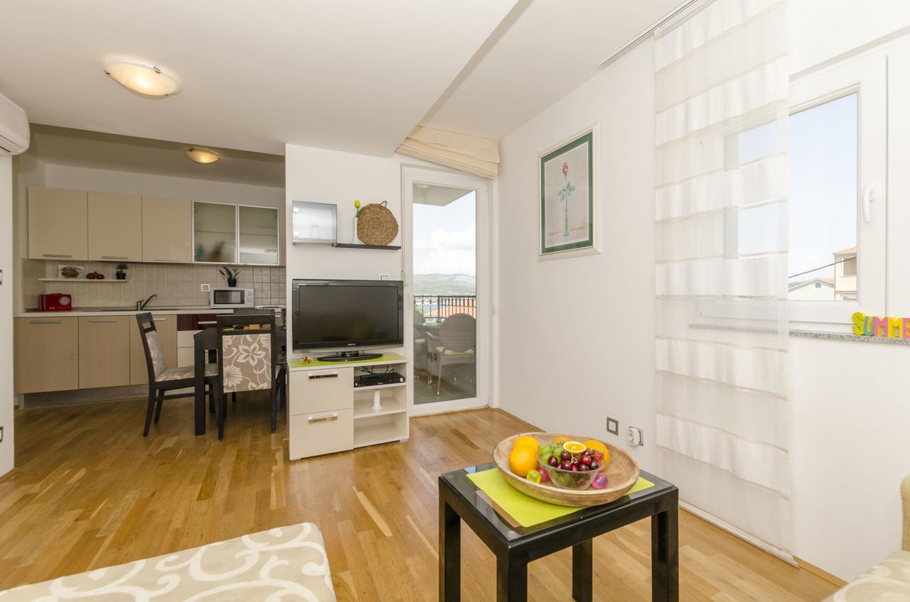 Apartments Maja Donji Okrug  Extérieur photo