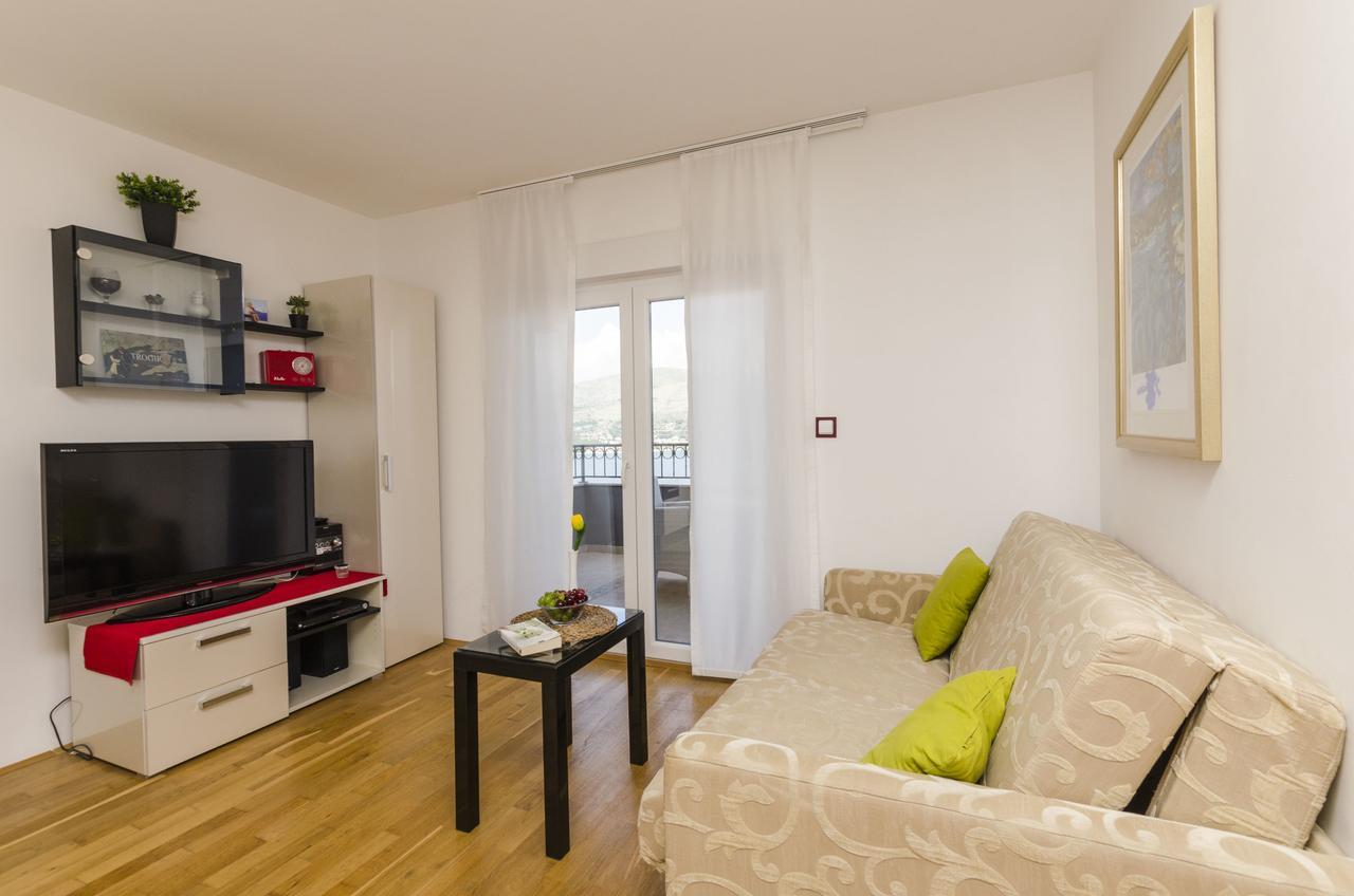 Apartments Maja Donji Okrug  Extérieur photo