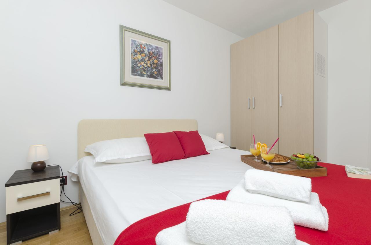 Apartments Maja Donji Okrug  Extérieur photo