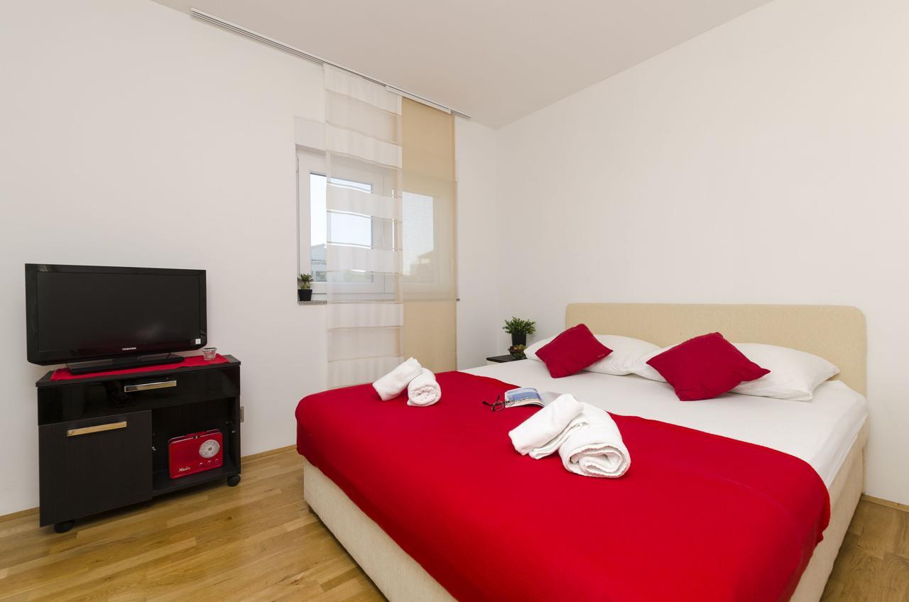 Apartments Maja Donji Okrug  Extérieur photo