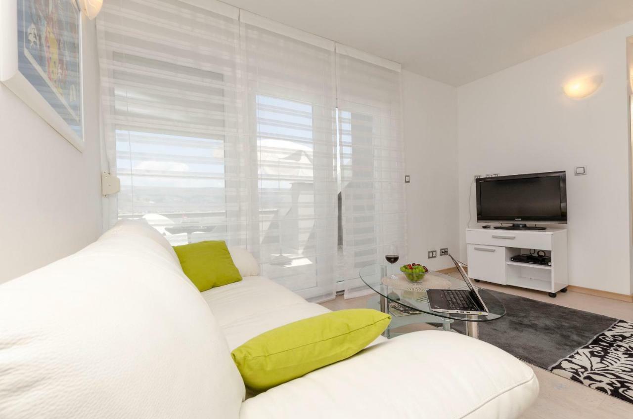 Apartments Maja Donji Okrug  Extérieur photo